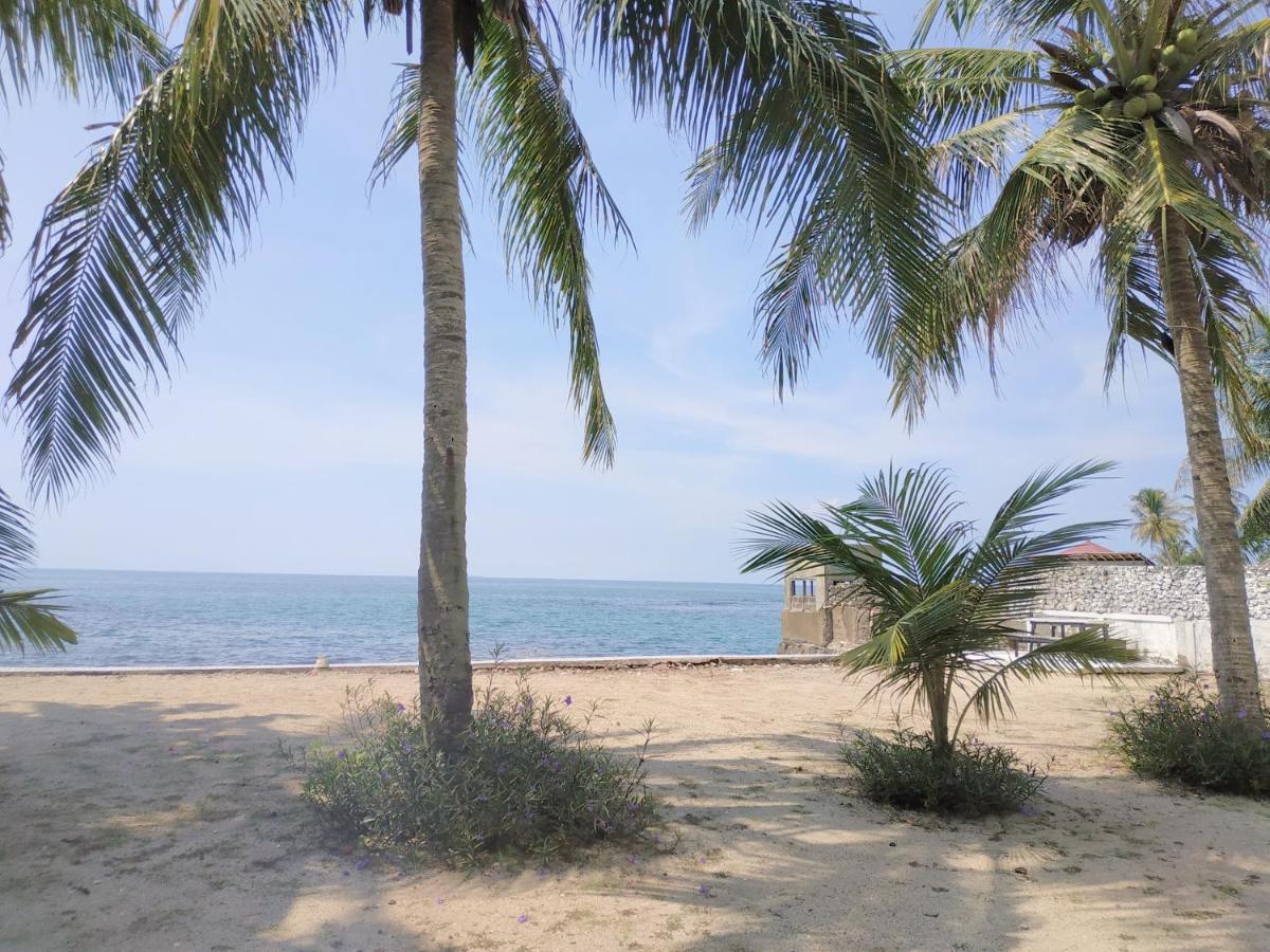 Отель Oyo 3050 Hotasi Seaview Syariah Аньер Экстерьер фото